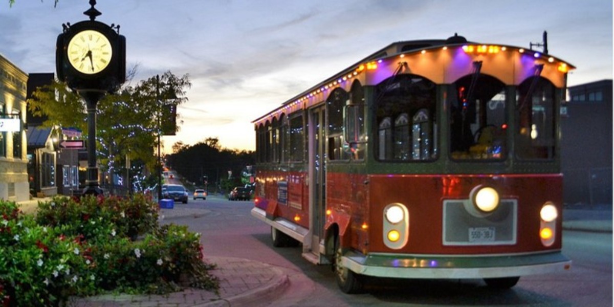 Trolley picking up people